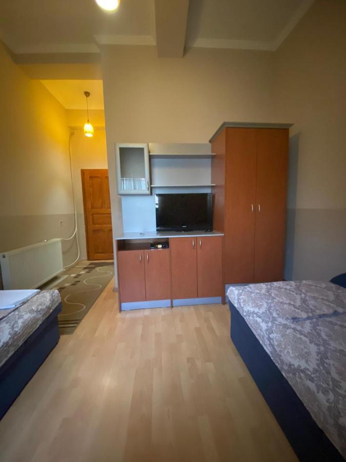 Hotel Santos Скопие Екстериор снимка