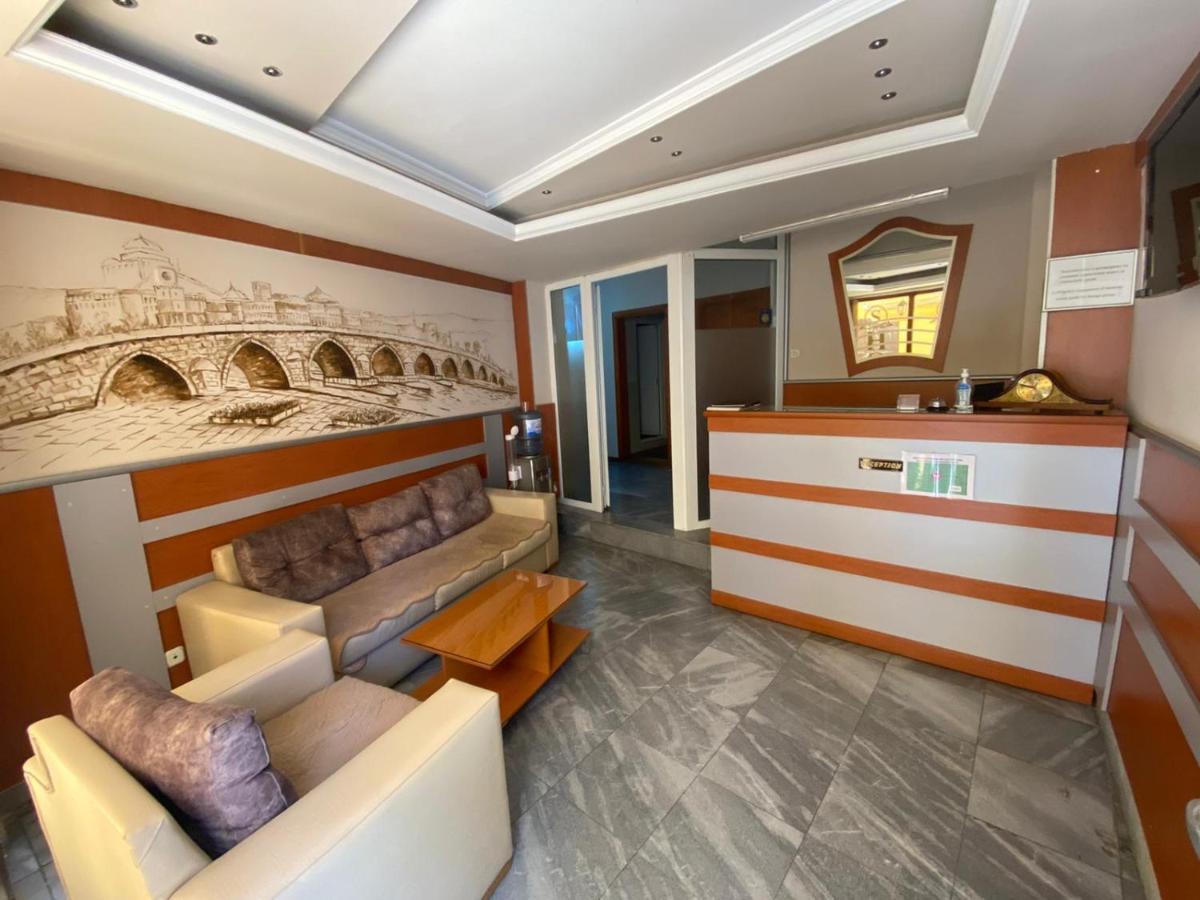 Hotel Santos Скопие Екстериор снимка